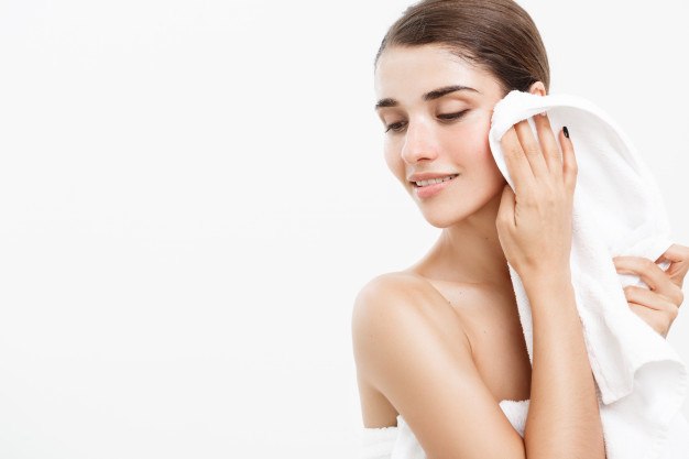 Szczoteczki do oczyszczania twarzy - czyli różne sposoby mycia twarzy